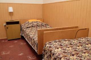 Гостиница Pansionat Pushchino Серпухов Стандартный двухместный номер с 2 отдельными кроватями-5